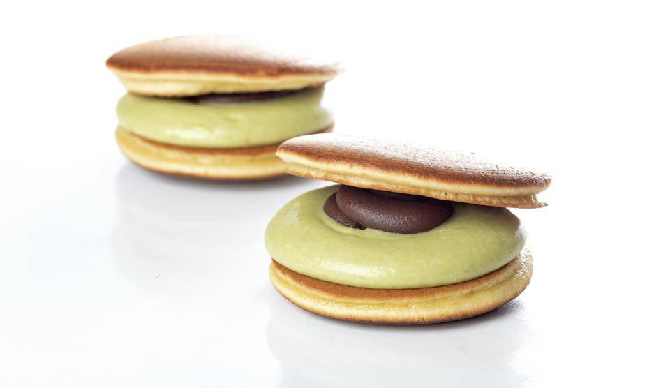  Dorayaki da chef Mika Sakihama com ganaches de matcha e limão