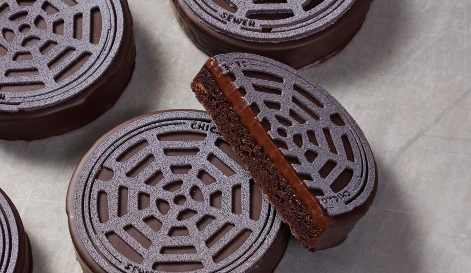 manhole cover confection